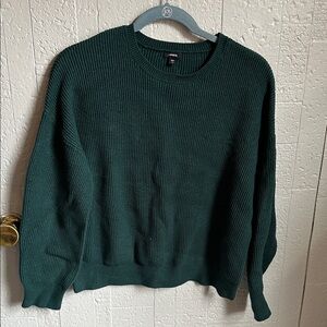 Express dark Green cropped Crewneck Sweater